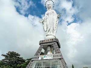Menelusuri Keindahan Wisata Rohani Katolik di Bukit Nilo Sikka