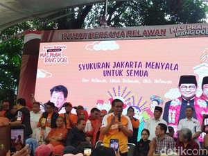 Syukuran Bareng Relawan, Pramono Kenang Elektabilitas 0,1% di Awal Pilkada
