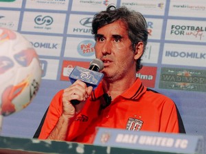 Teco Waspadai Tiga Pemain Persib Bandung!