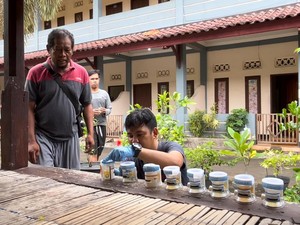 8 Penghuni Kos di Lombok Barat Ditangkap gegara Urine Positif Sabu