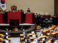 MK Korsel Diberi Waktu 180 Hari Buat Copot Presiden Yoon Suk Yeol
