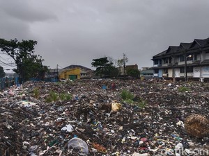 Menanti Perubahan Besar Pengolahan Sampah di Pasar Caringin
