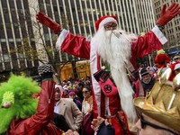 Ribuan Sinterklas Tumpah Ke Jalanan New York, Rayakan SantaCon