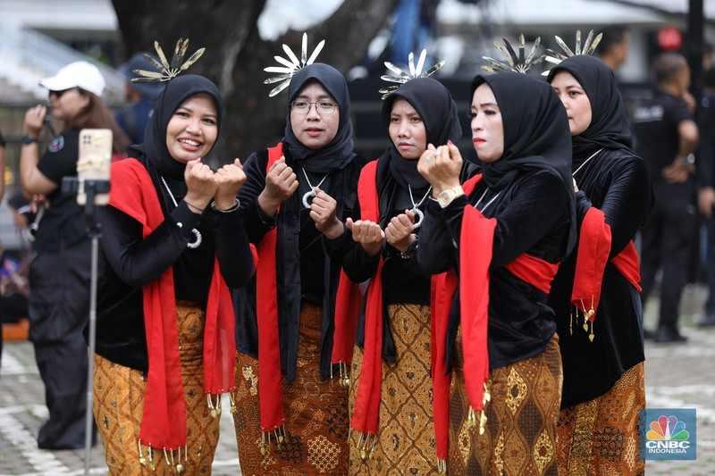 Suasana hari pertama HUT Transmedia 23 di Istora Senayan, Jakarta, Sabtu (14/12/2024). (CNBC Indonesia/Tri Susilo) Suasana hari pertama HUT Transmedia 23 di Istora Senayan, Jakarta, Sabtu (14/12/2024). (CNBC Indonesia/Tri Susilo)