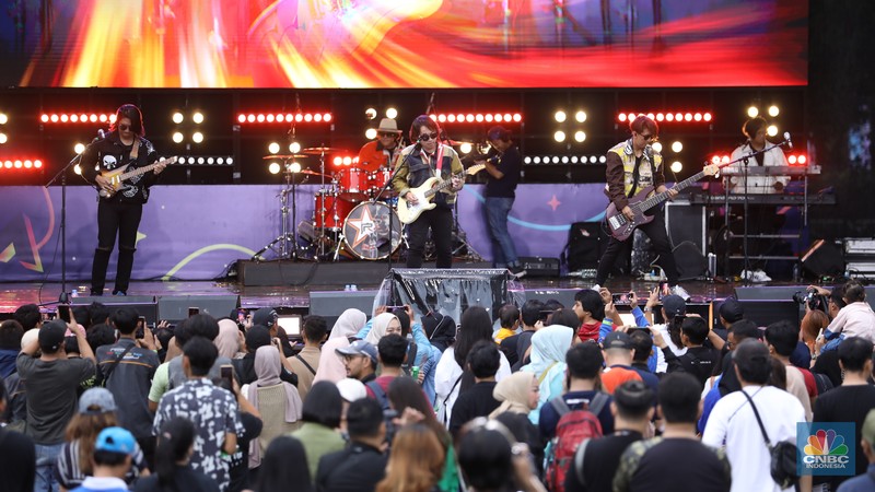 Suasana hari pertama HUT Transmedia 23 di Istora Senayan, Jakarta, Sabtu (14/12/2024). (CNBC Indonesia/Tri Susilo)