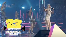 Gak Bisa Lupa Dewi Perssik Basah-basah Akhiri HUT ke-23 Transmedia