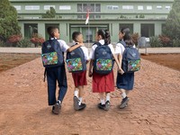 Telkomsel Ajak Tukar Poin dan uCoin by.U untuk Donasi Tas Sekolah