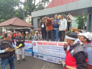 Warga Geram Jalan Amblas 4 Tahun, Pemprov Sumsel Janji Bangun Jalan Layang