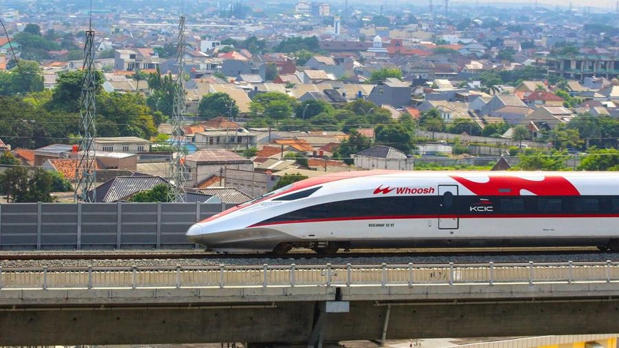 Kereta Cepat Jakarta Bandung. (KCIC)