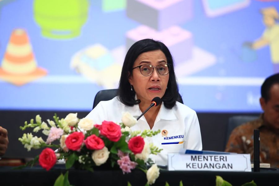 Menteri Keuangan, Sri Mulyani Indrawati menjelaskan bahwa Pemerintah berupaya menjaga daya beli masyarakat berpendapatan menengah ke bawah melalui insentif berupa pemberian diskon 50 persen tarif listrik bagi rumah tangga dengan daya terpasang 2.200 VA atau lebih rendah pada periode Januari - Februari 2025. (Dok: PLN)