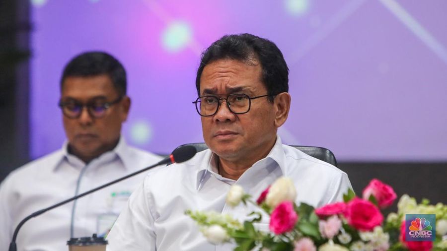 Menteri Perdagangan, Budi Santoso saat Konferensi Pers Paket Kebijakan Ekonomi: Akselerasi Pertumbuhan Ekonomi Inklusif & Berkelanjutan di Kantor Menkoperekonomian, Jakarta, Senin (16/12/2024). (CNBC Indonesia/Faisal Rahman)