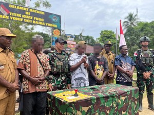 3 KKB Menyerahkan Diri ke Satgas TNI 501 Madiun Lalu Ikrar Setia NKRI