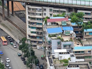 Rumah Beratap Jalan Layang Sering Bergetar, Gempa 8 SR Pun Tak Terasa