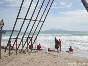 Wanti-wanti Bahaya Cuaca Ekstrim untuk Wisatawan di Pantai Lampung