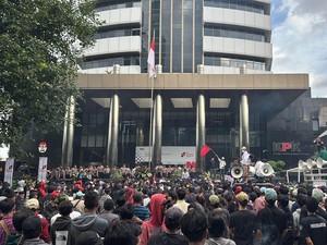 Demo Depan KPK, BEM KSI Desak Harun Masiku Segera Ditangkap