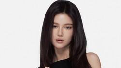Danielle Eksis Jadi Global Ambassador OMEGA Tanpa Embel-embel NewJeans