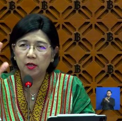 BI Ungkap Penyebab Pasar Saham RI Merah Saat Rupiah Relatif Stabil