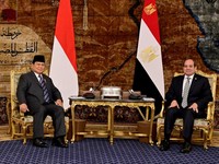 Gaya Prabowo Sambangi Presiden Mesir di Istana Kepresidenan Kairo