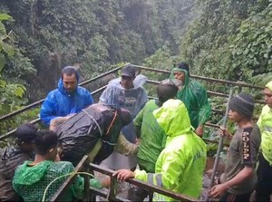 Minggat Tinggalkan Surat, Pria Bangli Ditemukan di Air Terjun Kuning