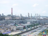 Harga Minyak Melemah, Pasar Tunggu Perkembangan Perang Rusia-Ukraina