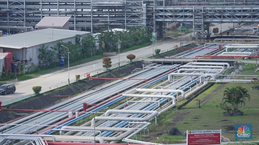 PT Pertamina (Persero) menyampaikan proyek Refinery Development Master Plan (RDMP) Balikpapan yang akan menjadi kilang paling modern di Indonesia ini ditargetkan selesai pada 2025 mendatang. (վ/Adiandono)