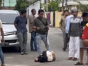 Arifin Warga Lampung Diamuk Massa Usai Kepergok Curi Motor di Palembang