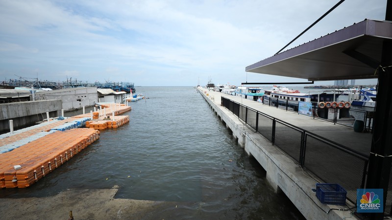 Banjir rob masih menggenangi kawasan Muara Angke, Jakarta Utara, selama hampir satu pekan. (CNBC Indonesia/Tri Susilo) Banjir rob masih menggenangi kawasan Muara Angke, Jakarta Utara, selama hampir satu pekan. (CNBC Indonesia/Tri Susilo)
