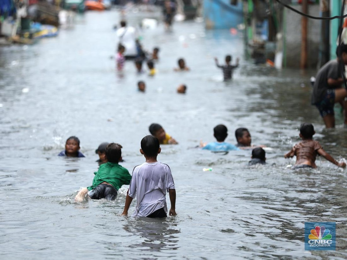 Bahaya Penurunan Tanah Jakarta Utara dan Solusi Jangka Panjangnya