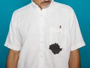 3 Cara Bersihkan Noda Tinta di Pakaian, Yuk Dicoba!
