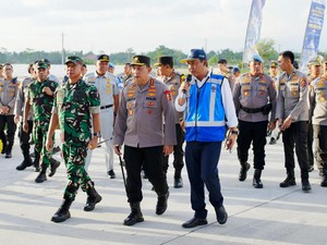 Kapolri Imbau Pengemudi Istirahat Jika Lelah Saat Nataru: Jangan Paksa Segera Sampai
