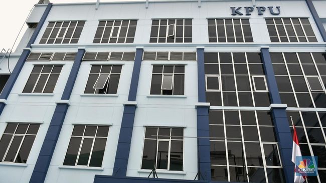 KPPU Segera Sidang Kartel Bunga Pinjol, 97 Fintech Terseret