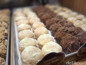 Jajan Bolo Bun Lumer di Kedai Mungil di Pasar Cihapit