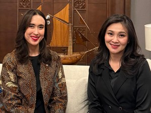 Sherly Tjoanda Kenalkan Potensi Wisata Maluku Utara ke Menpar Widiyanti