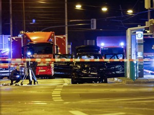 Video Detik-detik Mobil Tabrak Kerumunan di Pasar Natal Magdeburg Jerman
