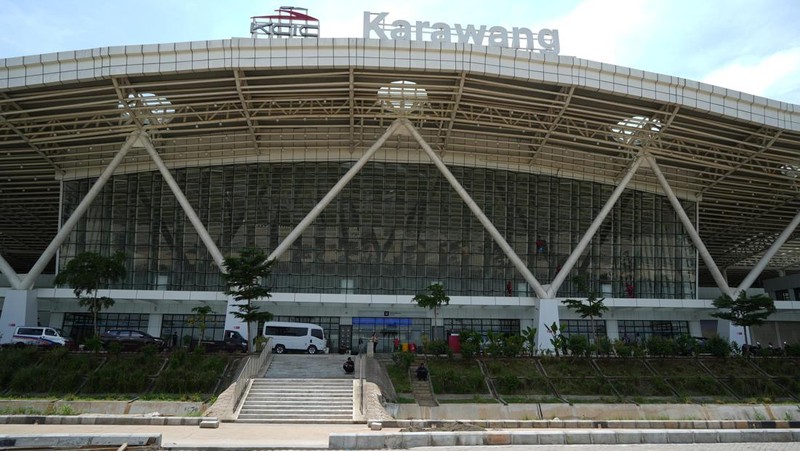 Pastikan Kelancaran Mobilitas Libur Nataru, Wapres Tinjau Proyek Stasiun KCIC Karawang. (Biro Setwapres RI) Pastikan Kelancaran Mobilitas Libur Nataru, Wapres Tinjau Proyek Stasiun KCIC Karawang. (Biro Setwapres RI)
