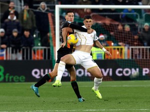 Jay Idzes Tampil Solid Bawa Venezia Kalahkan Cagliari