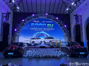 Chery Rayakan Penyerahan 5.000 Unit Mobil Listrik di Indonesia