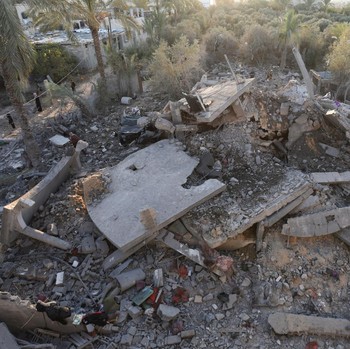 Potret Serangan Brutal Israel ke Deir Balah, Bunuh Anak-Anak
