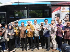 Meluncur 2025, QRIS Tap Bakal Jangkau Transportasi Umum-Ritel