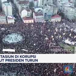 Video : Atap Beton Stasiun Dikorupsi, Warga Tuntut Presiden Turun