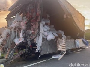 Laka Maut Bus Pariwisata di Tol Pandaan-Malang Dipicu Truk Tak Kuat Nanjak