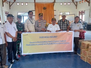 Anak Usaha MDKA Bagikan Paket Bantuan ke Korban Banjir di Gorontalo