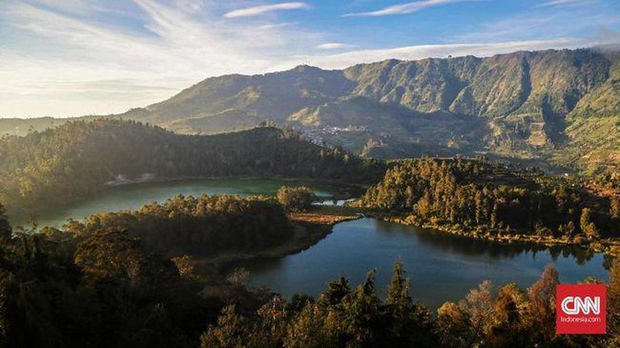 Pegunungan Dieng. (CNN Indonesia/Bisma Septalisma)