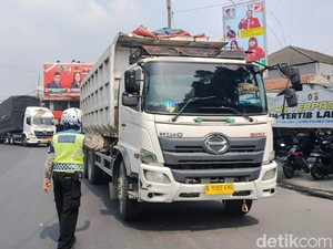 Pembatasan Truk Saat Libur Maulid Dinilai Ganggu Distribusi Barang