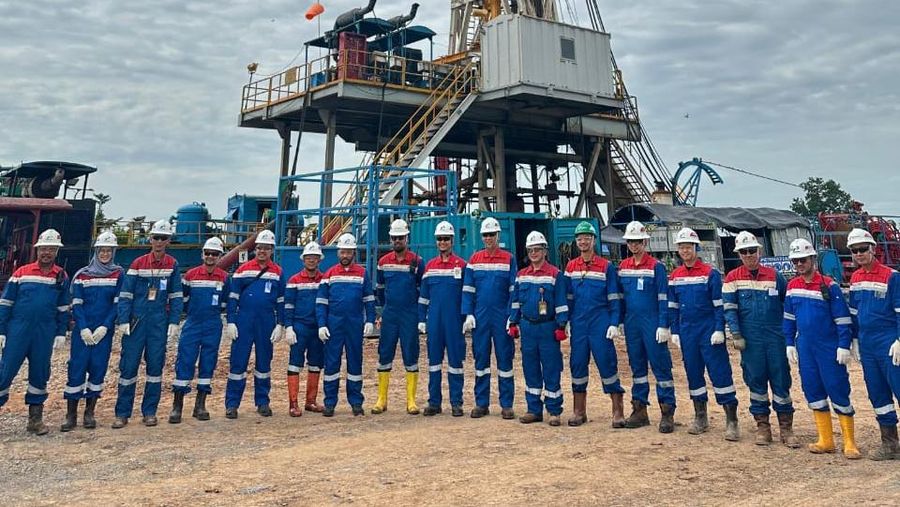 PT Pertamina Hulu Energi (PHE) selaku Subholding Upstream Pertamina mengumumkan penemuan cadangan minyak baru di Sumatra Selatan. (Dok. PHE)