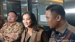 Atiqah Hasiholan Jalani Pemeriksaan Laporan Ponakan Soal Harta Warisan