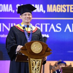 Momen AHY Raih Wisudawan Terbaik Program Doktor Unair, Raih IPK 3.94