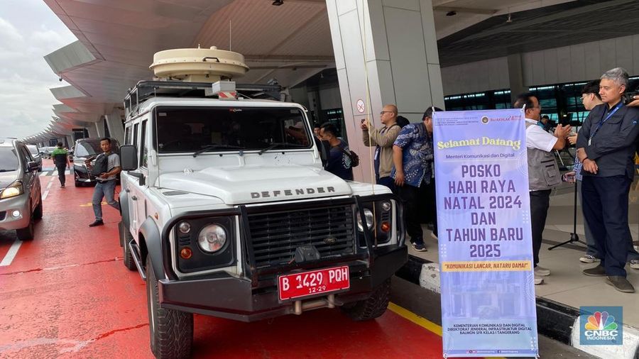Mobil monitoring Komdigi untuk cek frekuensi jaringan menyambut Nataru 2025. (CNBC Indonesia/Novina)