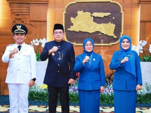 Pj Gubernur Jatim Lantik Adi Wibowo Jadi Wali Kota Pasuruan