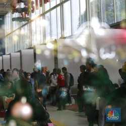 Puncak Arus Mudik Nataru 2025 Terjadi, Ini Penampakan di Gambir-Senen